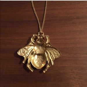 Vintage Jewelry - ๐ vintage brass bee pendant charm necklace Vintage Jewelry - ๐ vintage brass bee pendant charm necklace