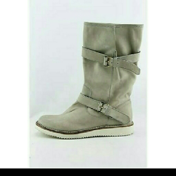 Woman Boots - Picture 2 of 4