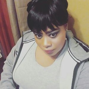 Meet your Posher, Roshelle