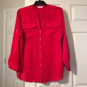 Roll up sleeve tunic with mandarin collar.