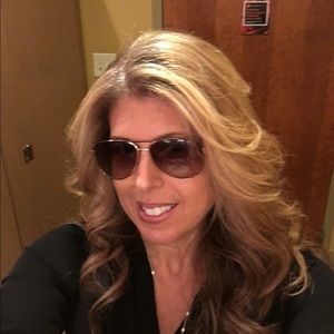 Meet your Posher, Jodi