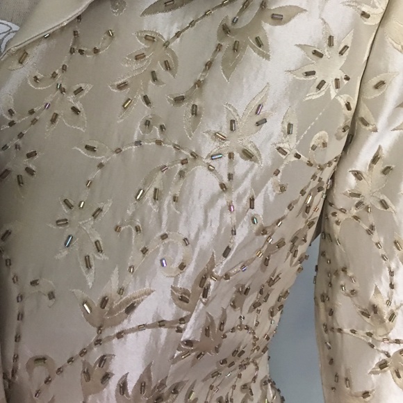 Silk Blazer Style Button-Up - Picture 4 of 4