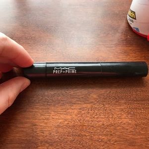 Mac prep and prime highlighter in bright forecast