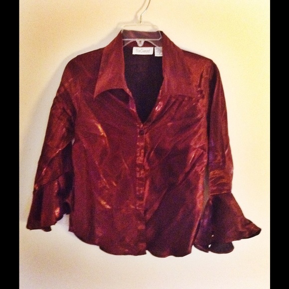 Top, 3/4 sleeve button down blouse