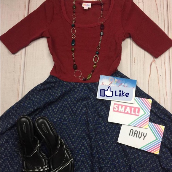 L👀 king for this Lularoe Styles! - Picture 3 of 4