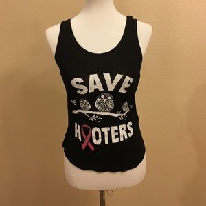 Save the hooters tank top 🎀