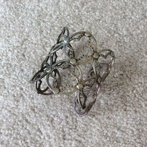 Stella and Dot Signature Clover Cuff Braclet