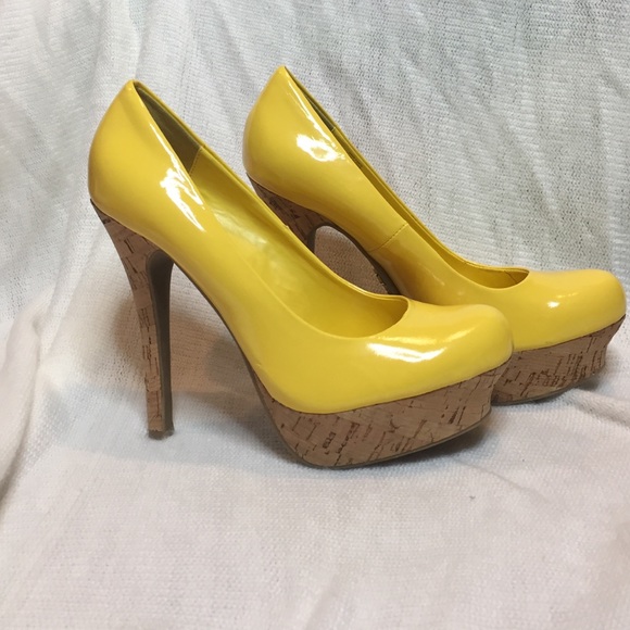 Yellow Heels 👠 SALE