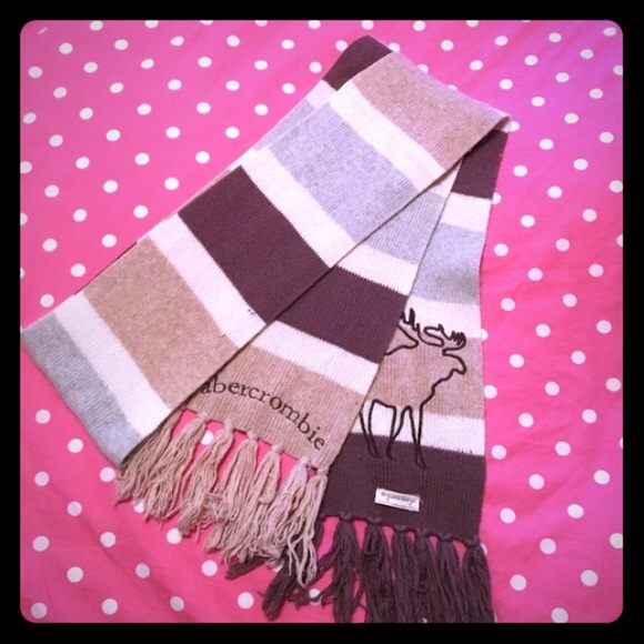 Abercrombie & Fitch Accessories - Abercrombie striped scarf