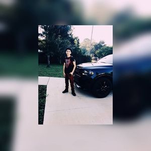 Meet your Posher, Adrien