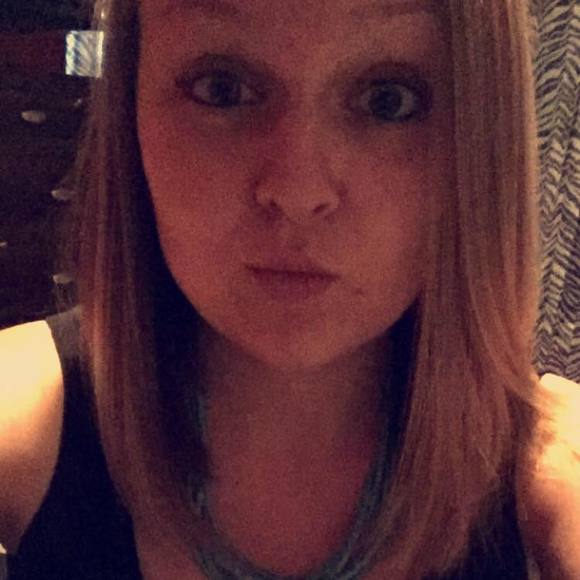 Meet your Posher, Erica - Picture 1 of 1
