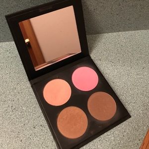 ISH Light/Medium Powder Contour Kit