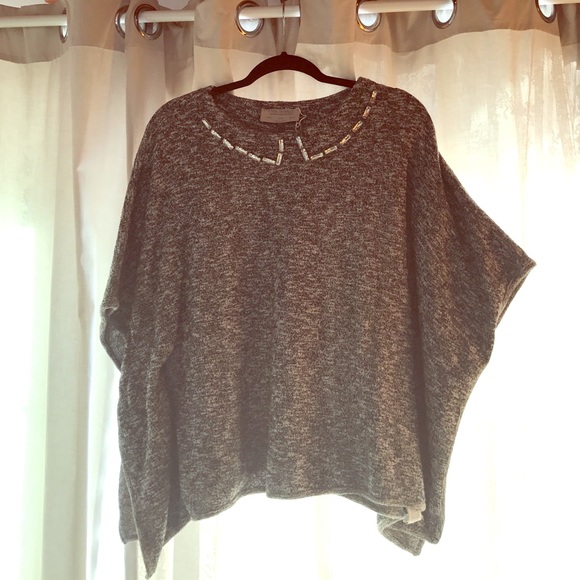 Zara gray never worn sweater size m