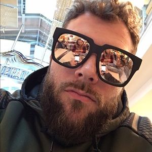 Meet your Posher, Daniel