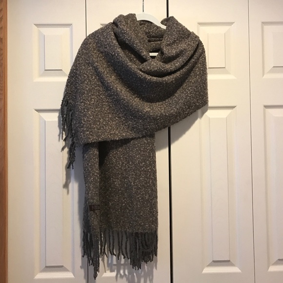 Sweaters - Brown and cream wrap