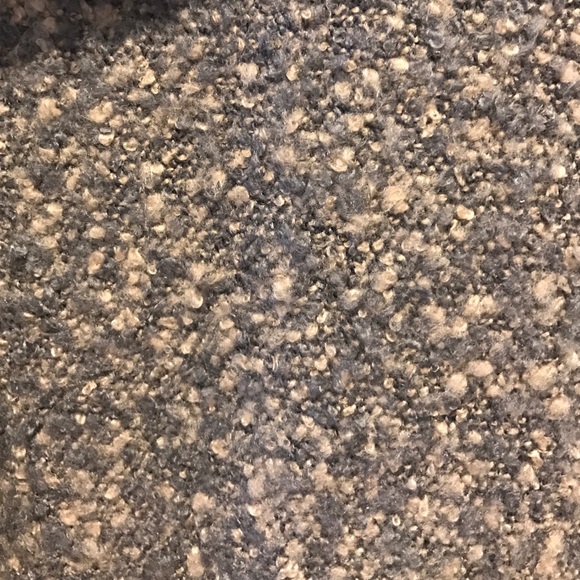 Brown and cream wrap - Picture 3 of 3