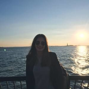 Meet your Posher, Tais