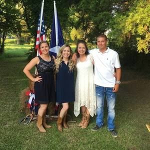 Meet your Posher, Connie