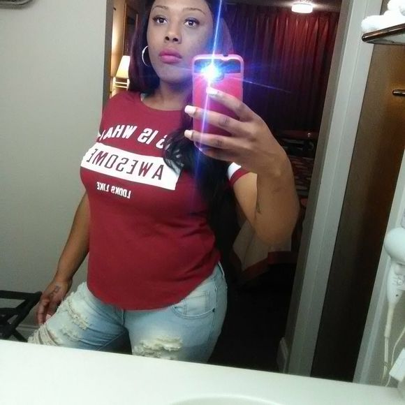 Meet your Posher, Prada - Picture 1 of 1