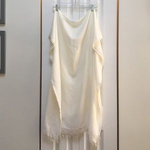 Beautiful Winter White Pashminas