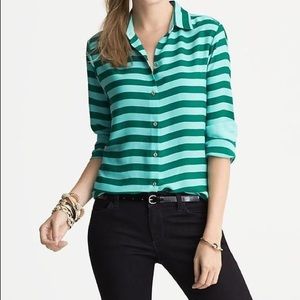 Banana Republic blouse. Size M