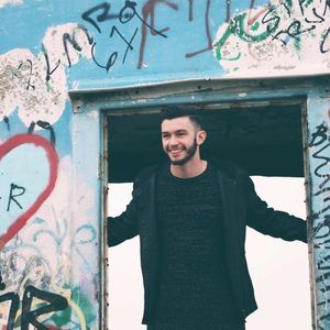 Meet your Posher, Devyn