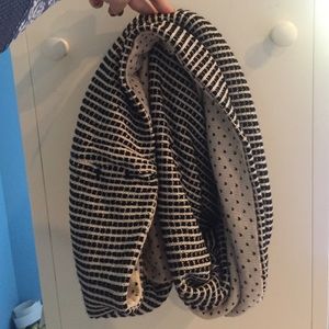 Infinity scarf