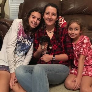 Meet your Posher, Stacy