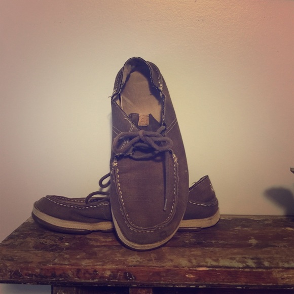 OluKai Ohana lace up twill shoes