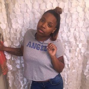 Meet your Posher, Alexus