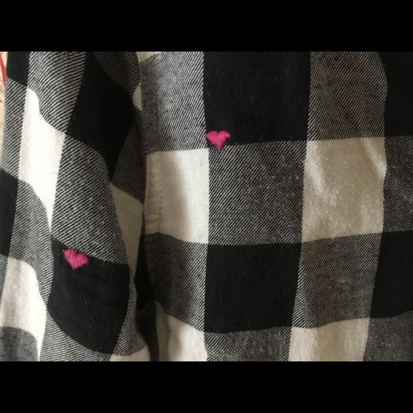 American Eagle Boyfriend Shirt w/ hearts - Picture 3 of 3