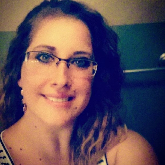 Meet your Posher, Brooke - Picture 1 of 1