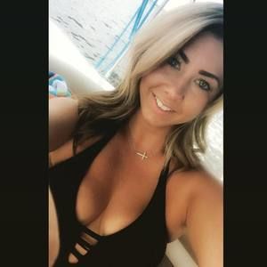 Meet your Posher, Brianna