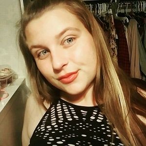 Meet your Posher, Riley