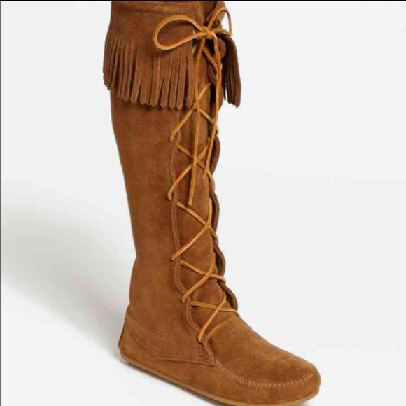 Minnetonka lace up boots