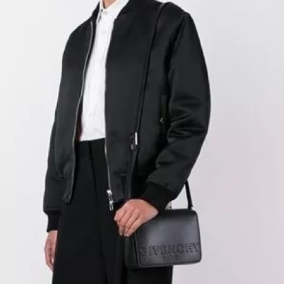 Givenchy Logo Bag - Picture 2 of 4