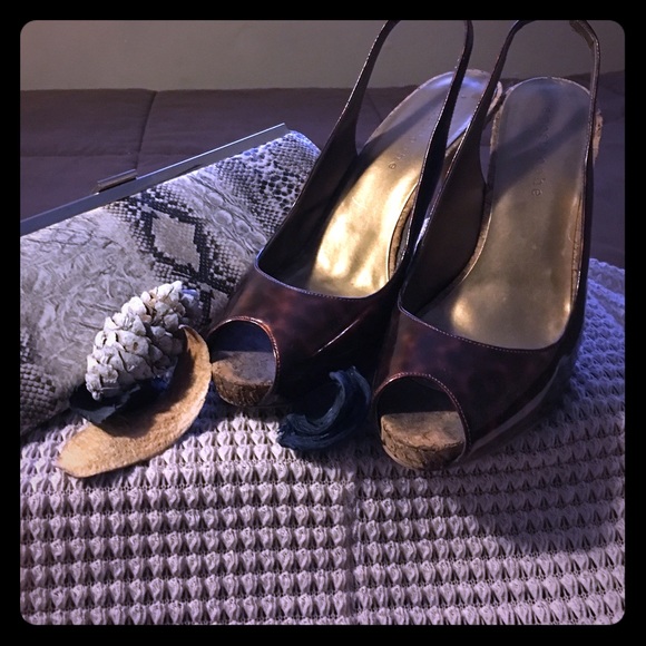 Beautiful sling back leopard pattern cork heels