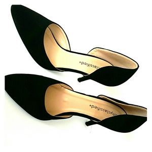 City Classified- Sexy Black Kitten Heels