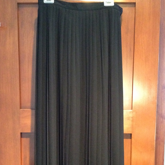 Worthington Dresses & Skirts - Black pleated maxi skirt! Add denim or velvet!