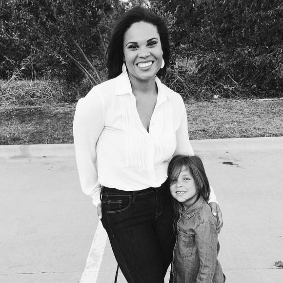 Meet your Posher, Kristen - Picture 1 of 1