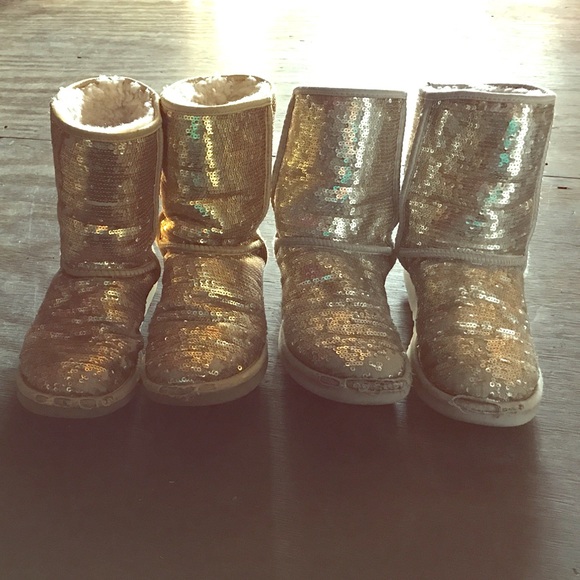 uggs❌❌SOLD❌❌ - Picture 1 of 4