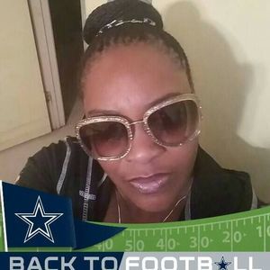 Meet your Posher, Cassandra