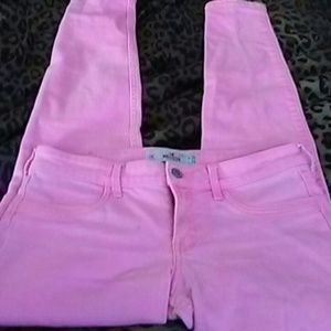 Hollister hot pink skinny jeans !