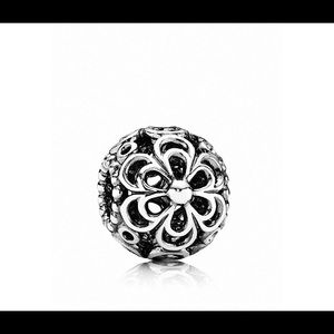 Picking Daisies Pandora Charm