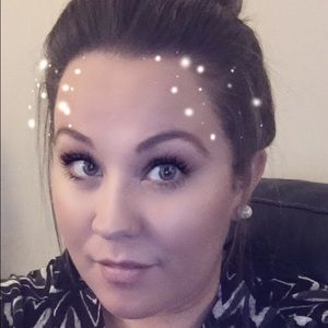 Meet your Posher, Dana