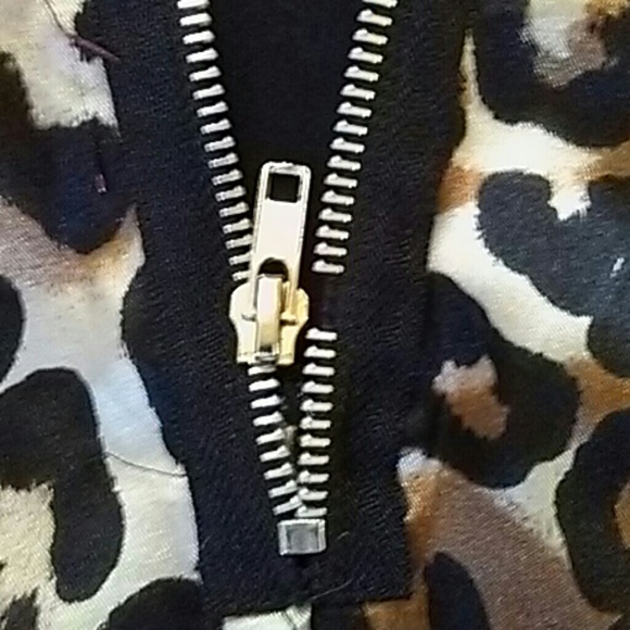 Cheetah dress - Picture 3 of 3