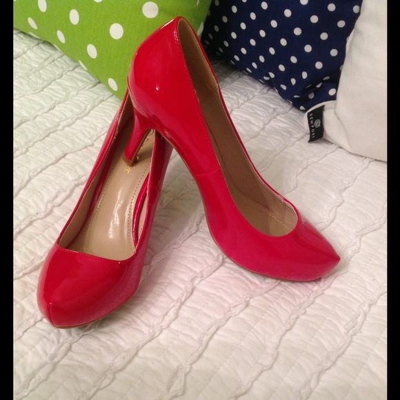 Toetos Shoes - 💘Gorgeous Red Heels💘