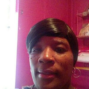 Meet your Posher, Yvette