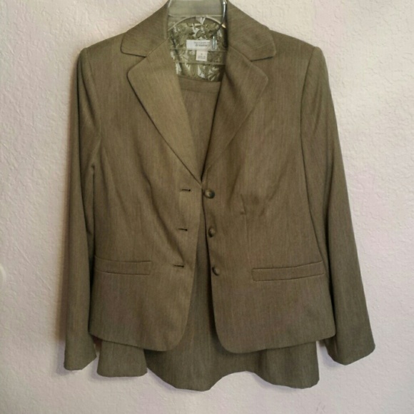 Dress barn ladies dress suit