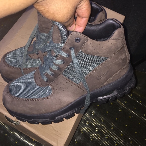 Nike ACG - Picture 3 of 3